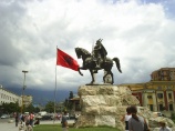 Tirana főtere  Skander bég